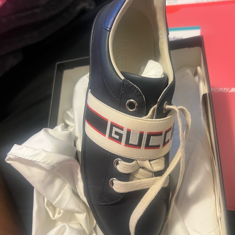 Gucci Dark Blue Leather Sneakers with Logo Strap